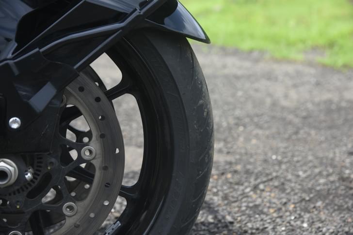 Suzuki Hayabusa Color Black