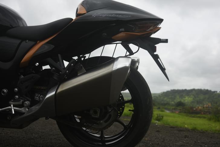 Suzuki Hayabusa Color Black