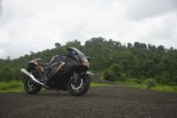 Suzuki Hayabusa Front Right Three Quarter