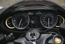 Suzuki Hayabusa Color Black, Gold