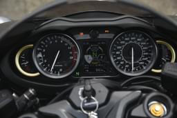 Suzuki Hayabusa Color Black, Gold