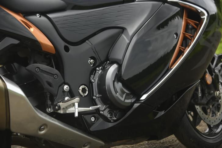 Suzuki Hayabusa Color Black