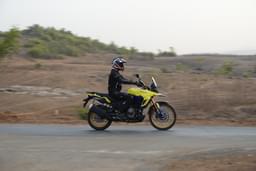 Suzuki V Strom 800de Headlight