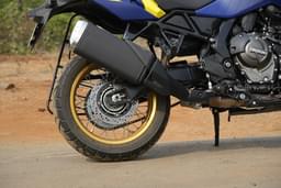 Suzuki V Strom 800de Color Black