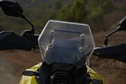 Suzuki V Strom 800de Color Yellow