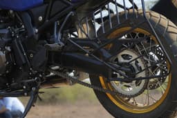 Suzuki V Strom 800de Color Black