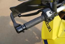 Suzuki V Strom 800de Color Yellow