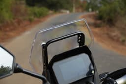 Suzuki V Strom 800de Color Black