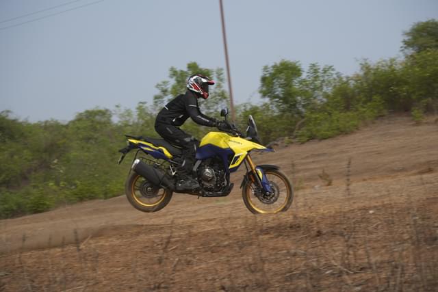 Front Left Three Quarter Image - 27909