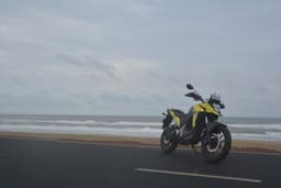 Suzuki V-Strom SX Front Left Three Quarter