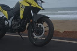Suzuki V-Strom SX Color Yellow