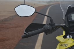 Suzuki V-Strom SX Color Yellow