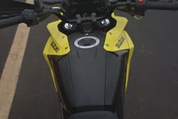 Suzuki V-Strom SX Closed Fuel Lid