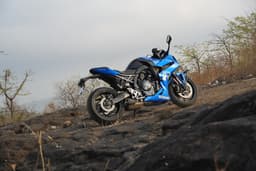 Suzuki Gsx 8r Right Side View