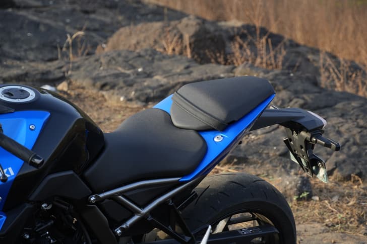 Suzuki Gsx 8r Pillion Seat