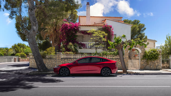 Color Red