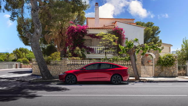 Color Red Image - 17750