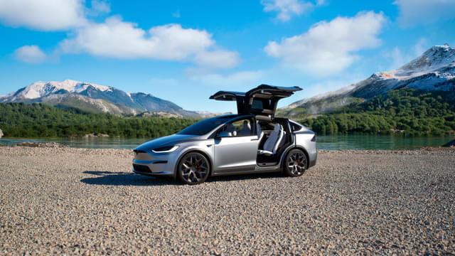 Tesla Model X Front Left Three Quarter
