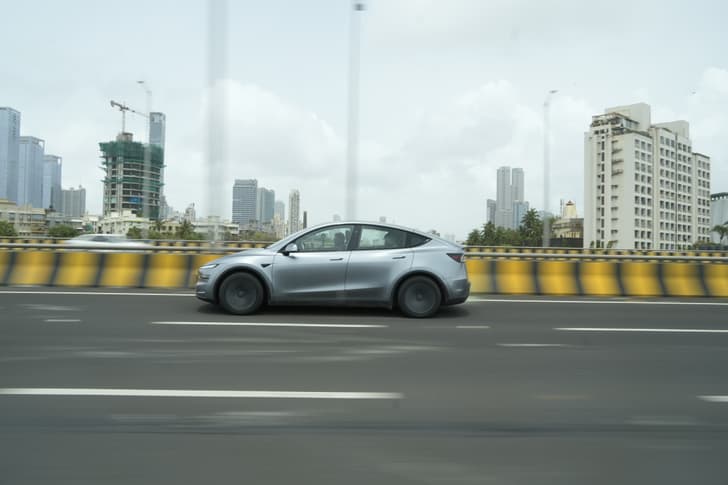 Tesla Model Y Front Right Three Quarter