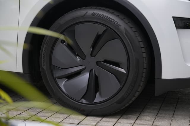 Alloy Wheels Image - 33275