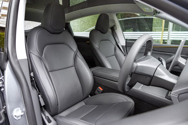 Front Row Seats Image - 33297