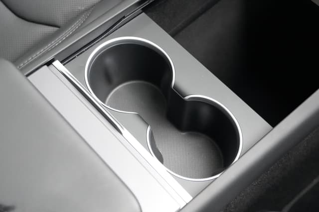 Center Console Cup Holders Image - 33291