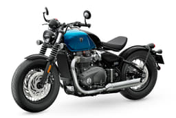 Triumph Bonneville Bobber Front Right Three Quarter