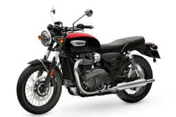Triumph Bonneville T100 Front Right Three Quarter Triumph Bonneville T100 Front Right Three Quarter