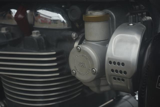 Engine Shot Right Image - 28752