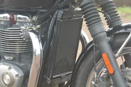 Triumph Bonneville T120 Color Black, Chrome