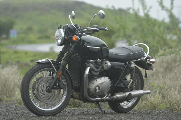 Triumph Bonneville T120 Images