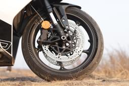 Triumph Daytona 660 Color Black