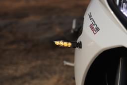 Triumph Daytona 660 Color White