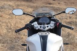 Triumph Daytona 660 Color White