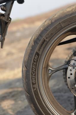 Triumph Daytona 660 Color Black