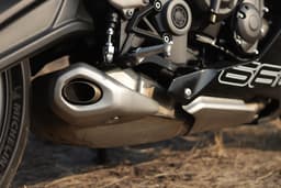 Triumph Daytona 660 Color Black