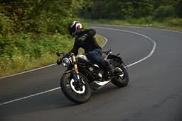 Triumph Scrambler 400 X Front Right Three Quarter