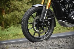 Triumph Scrambler 400 X Color Black