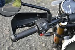 Triumph Scrambler 400 X Color Black