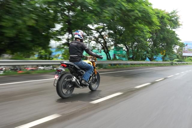 Exhaust Pipes Image - 28408