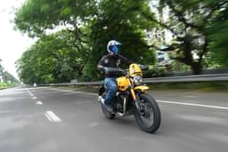 Triumph Scrambler 400 Xc Color Yellow