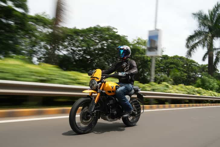Triumph Scrambler 400 XC