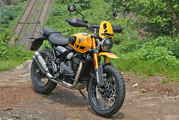Triumph Scrambler 400 Xc Front Right Three Quarter