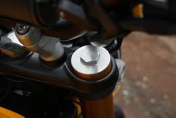 Triumph Scrambler 400 XC Front Suspension