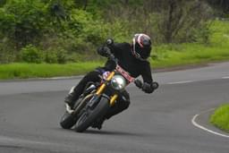 Triumph Speed 400 Front Left Three Quarter