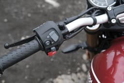 Triumph Speed 400 Color Black