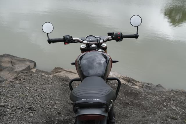 Rear View Image - 28513