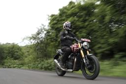 Triumph Speed 400 Front Right Three Quarter