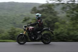 Triumph Speed 400 Front Right Three Quarter