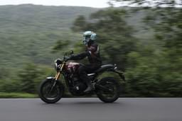 Triumph Speed 400 Front Right Three Quarter